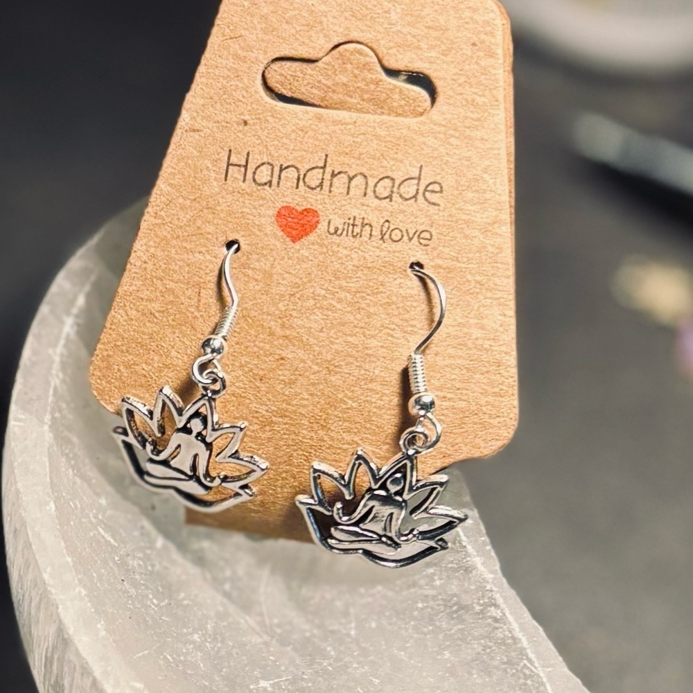 Handmade Upcycled Jewelry with REAL Crystals or whichever you want! You name it! - Picture 5 of 16